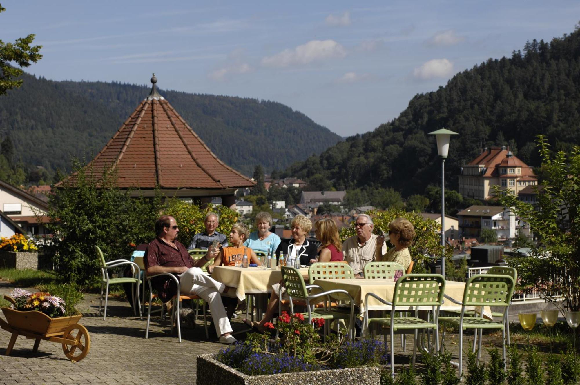 Hotel Bergfrieden Bad Wildbad Exterior foto